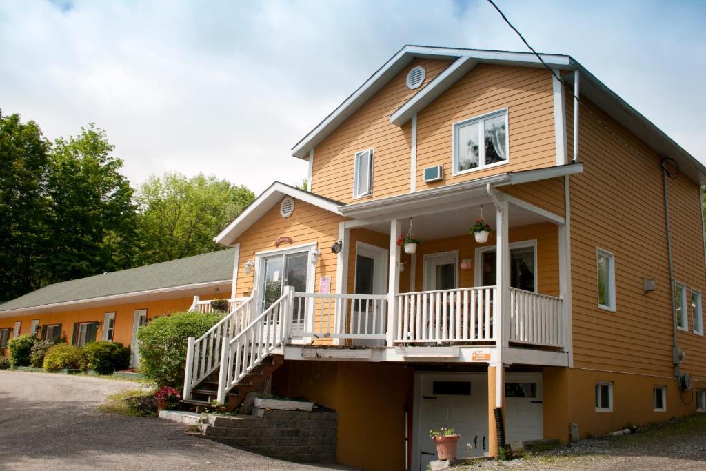 Motel De La Montagne Orford Ngoại thất bức ảnh